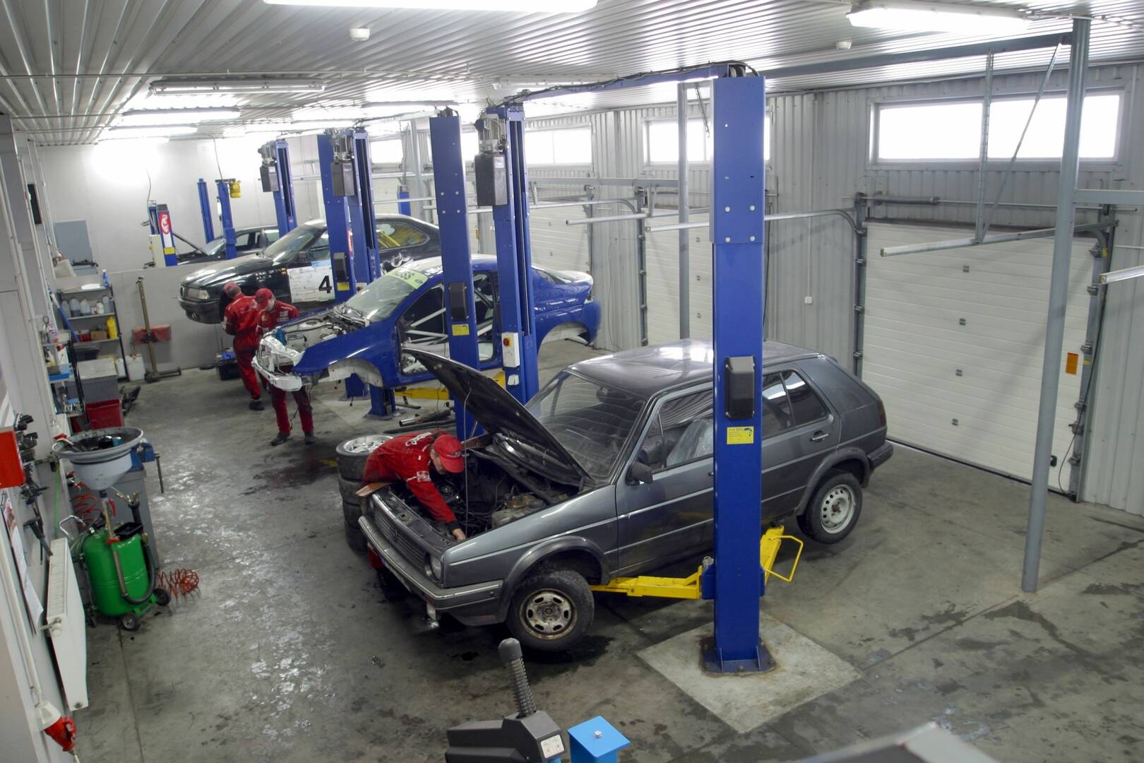 J & S Service Center