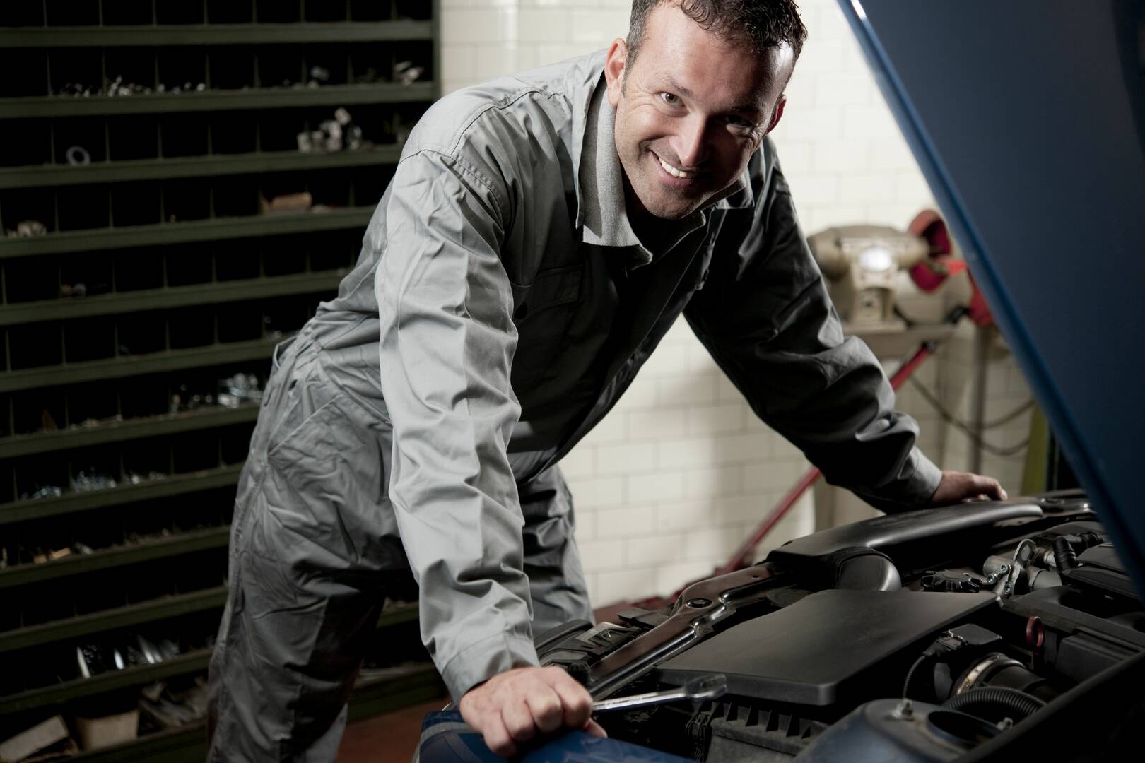 Abril Auto Glass Inc